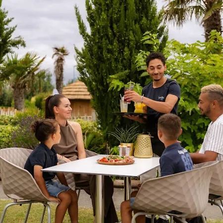 Mobil-home Pratique, Animaux Admis - 5 Pers. - Api-1-52-2235 Saint-Jean-de-Monts